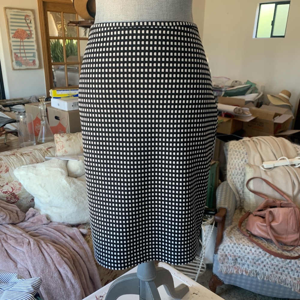 Checkered Pencil Skirt